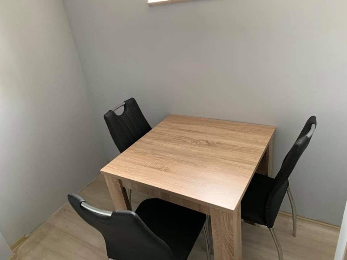 Beregi Apartman Tiszaujvaros Exterior photo